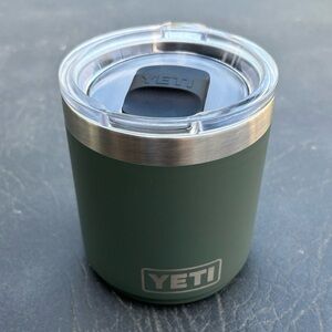 YETI RAMBLER 10 OZ *New Style* Stackable Lowball W Magslider Lid, Camp Green